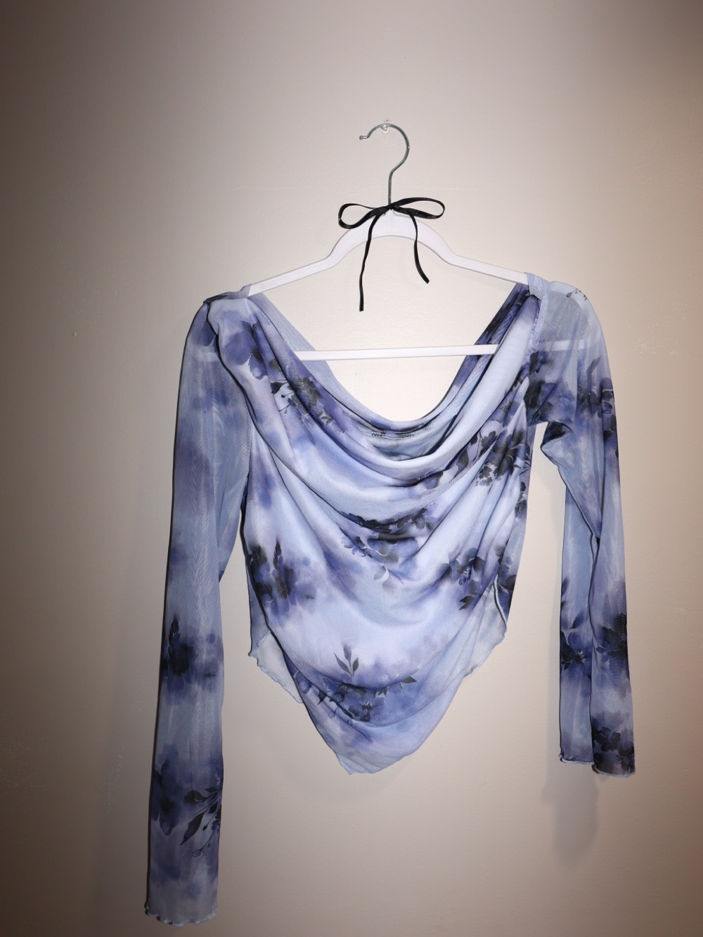 Blue Floral Off-Shoulder Long-Sleeve Blouse - Picture 2 of 3